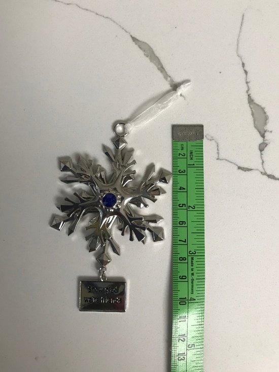 Snow Glad we are Friends Snowflake Christmas Ornament Shiny Blue Stone Centre - Picture 4 of 4